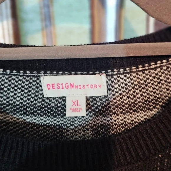 Knit black and white plaid Sweater Design History - Picture 2 of 3